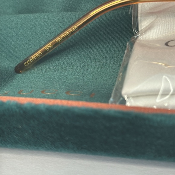 Authentic New GUCCI Men's Opticals
GG0605O-30008100-010 - Picture 13 of 14